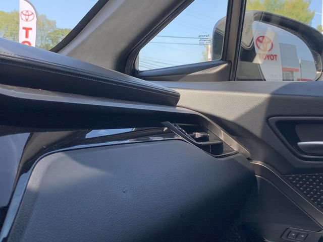 Certified 2019 Toyota C-HR XLE FWD image 10