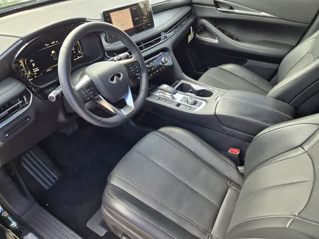 Certified 2026 INFINITI QX60 Luxe w/ Cargo Package FWD image 2