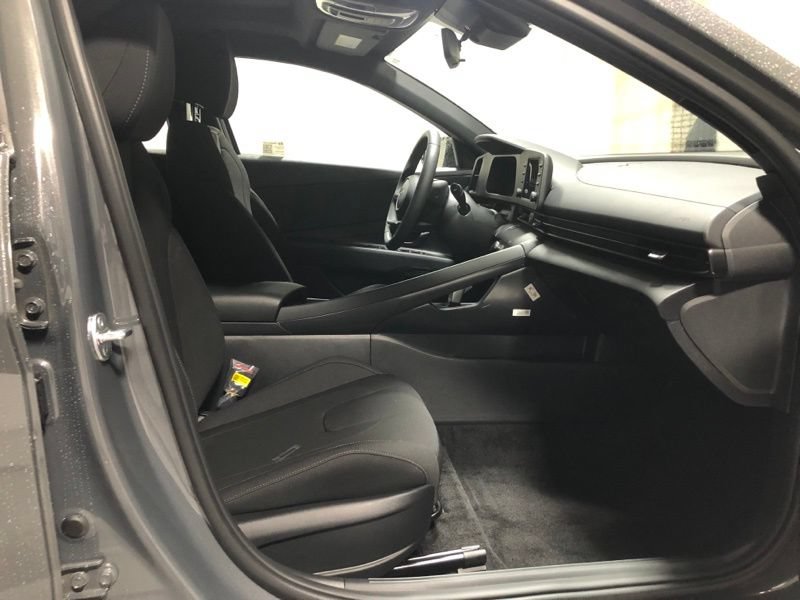 New 2026 Hyundai Elantra SEL Sport Premium FWD image 12