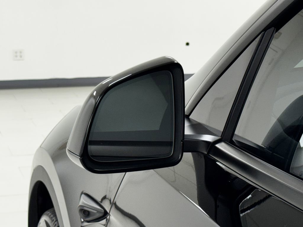 Used 2024 Tesla Model Y Long Range image 35