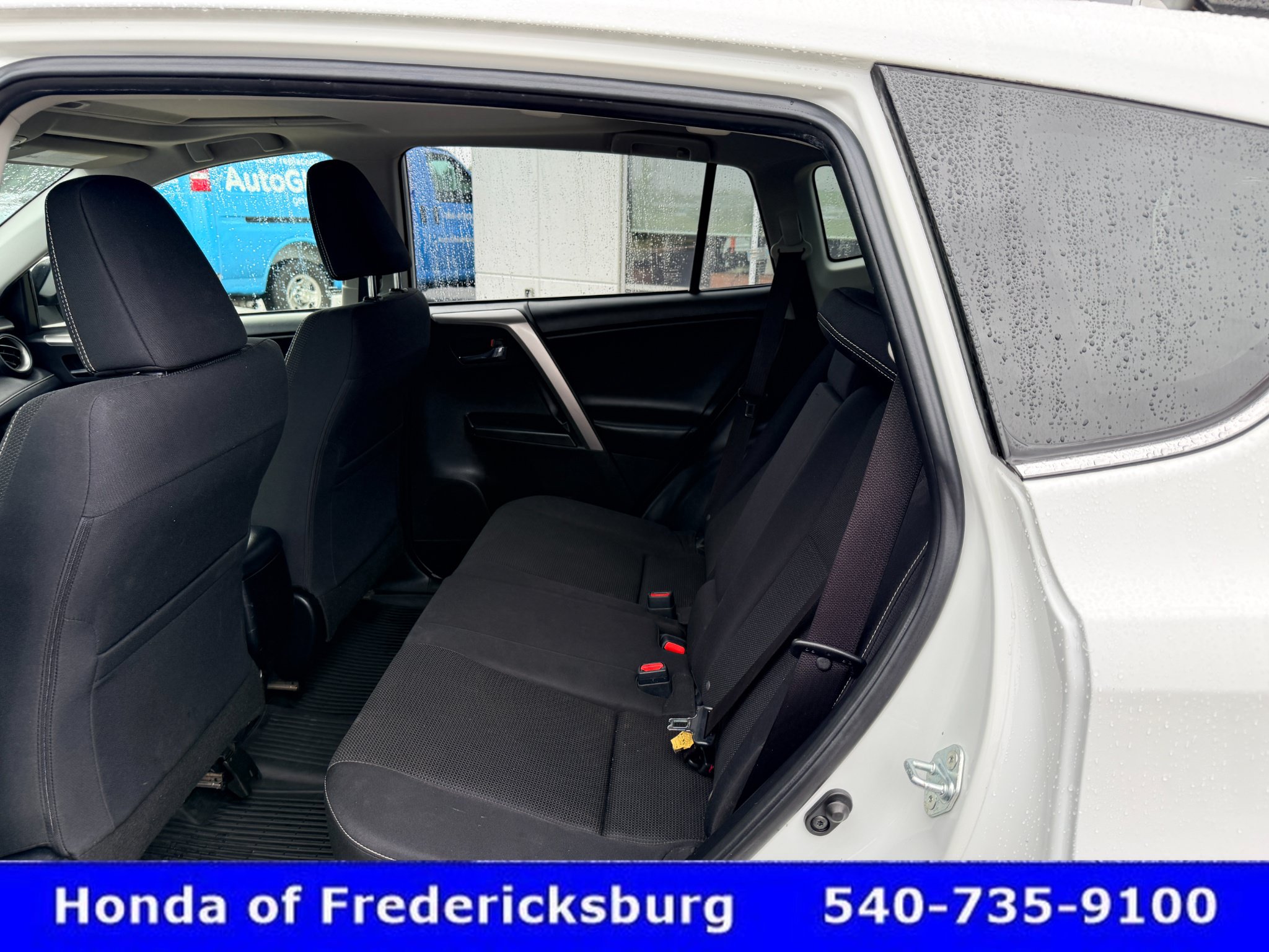 Used 2018 Toyota RAV4 XLE w/ Plus Extra Value Package AWD/4WD image 29