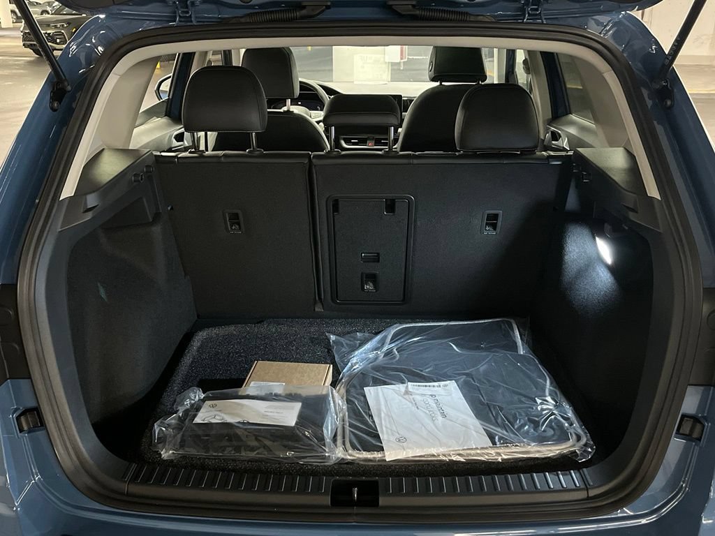New 2026 Volkswagen Taos SEL AWD/4WD image 37
