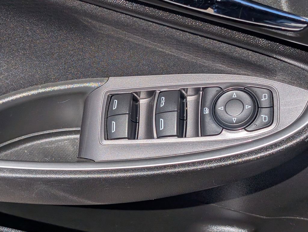 Used 2024 Chevrolet Malibu LT FWD image 11