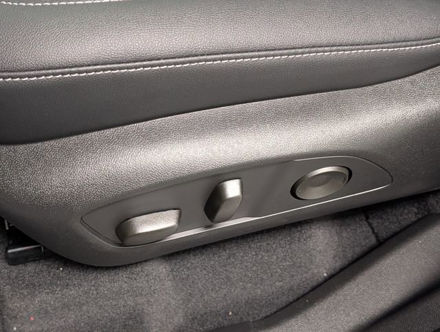 New 2026 Chevrolet Traverse LT image 7