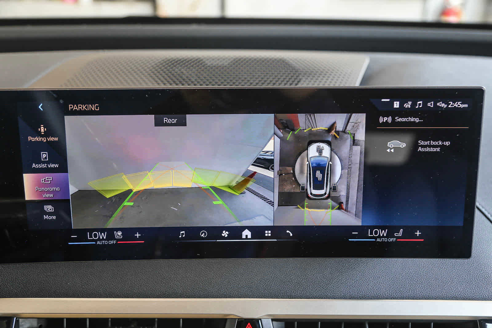 Used 2025 BMW iX xDrive50 image 23