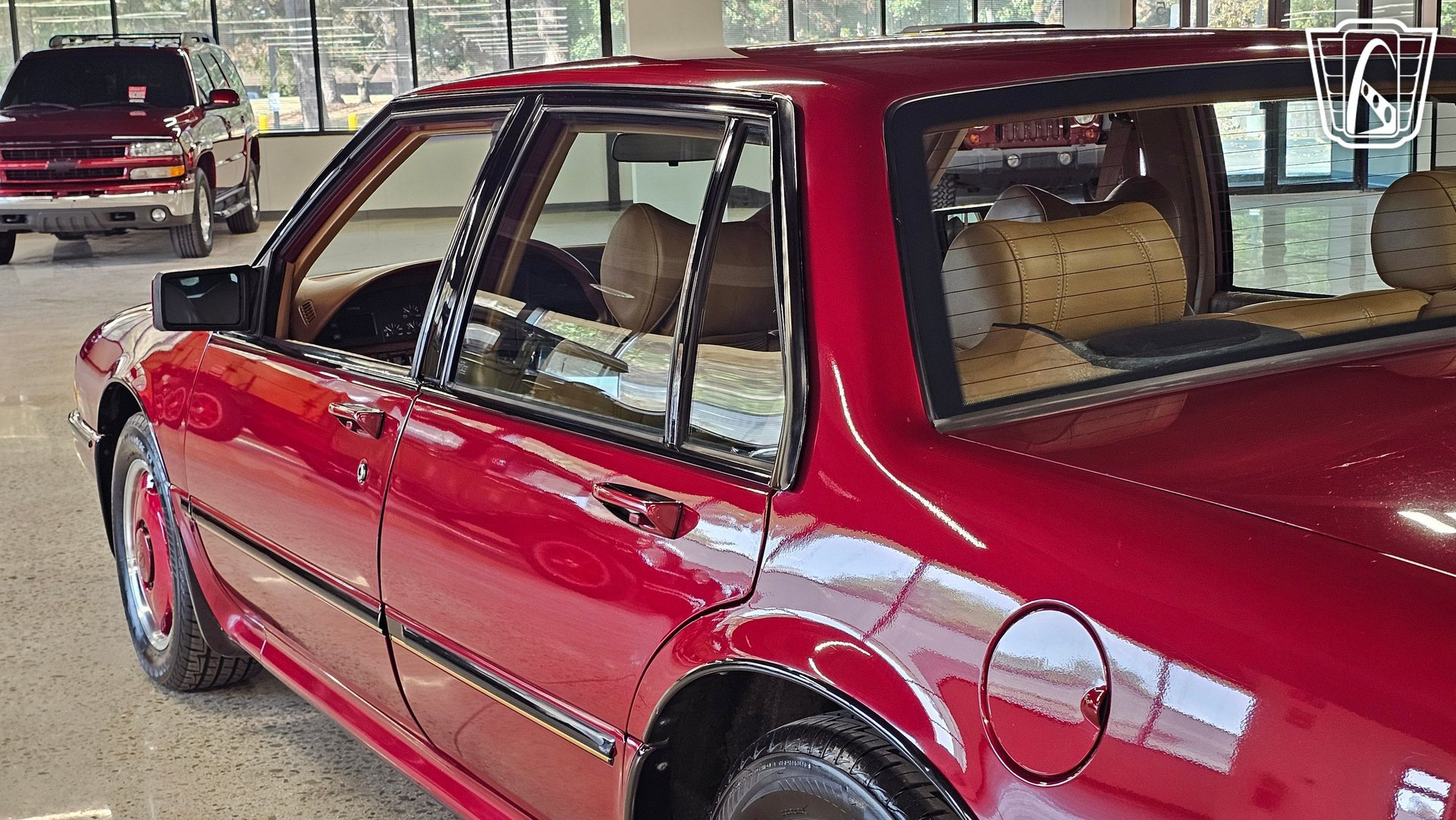 Used 1989 Pontiac Bonneville SSE FWD image 11