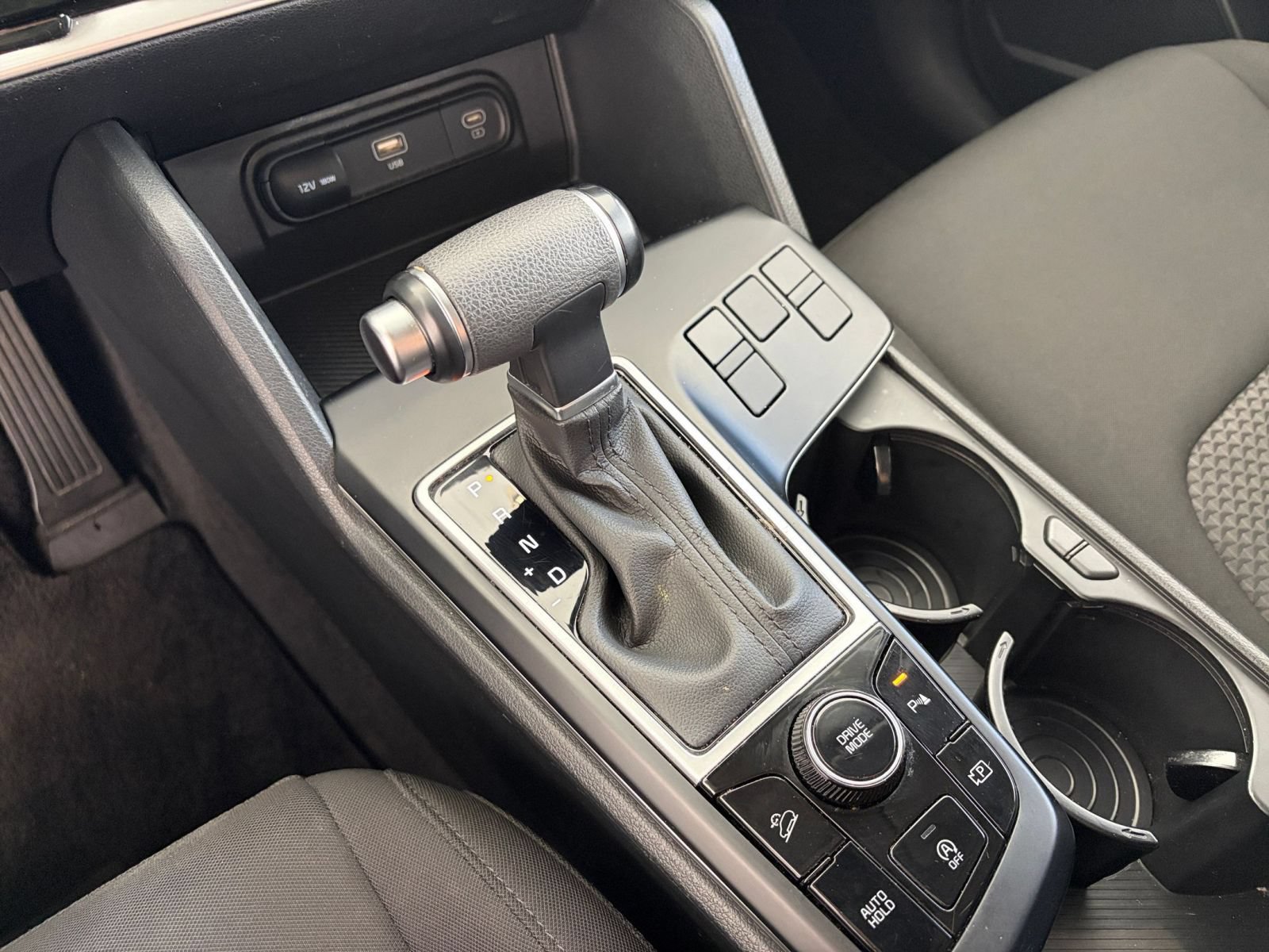 Used 2025 Kia Sportage LX FWD image 40