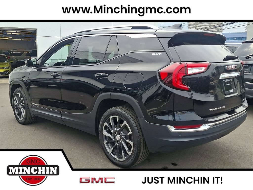 Used 2022 GMC Terrain SLT w/ Tech Package AWD/4WD image 4