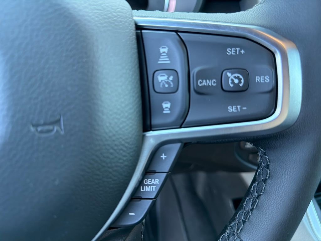 New 2026 RAM 1500 4x4 Crew Cab image 24