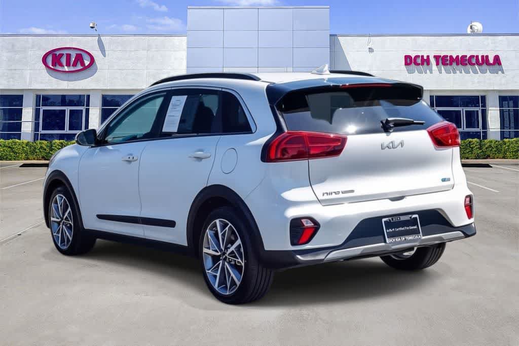 Certified 2022 Kia Niro Touring Special Edition FWD image 6