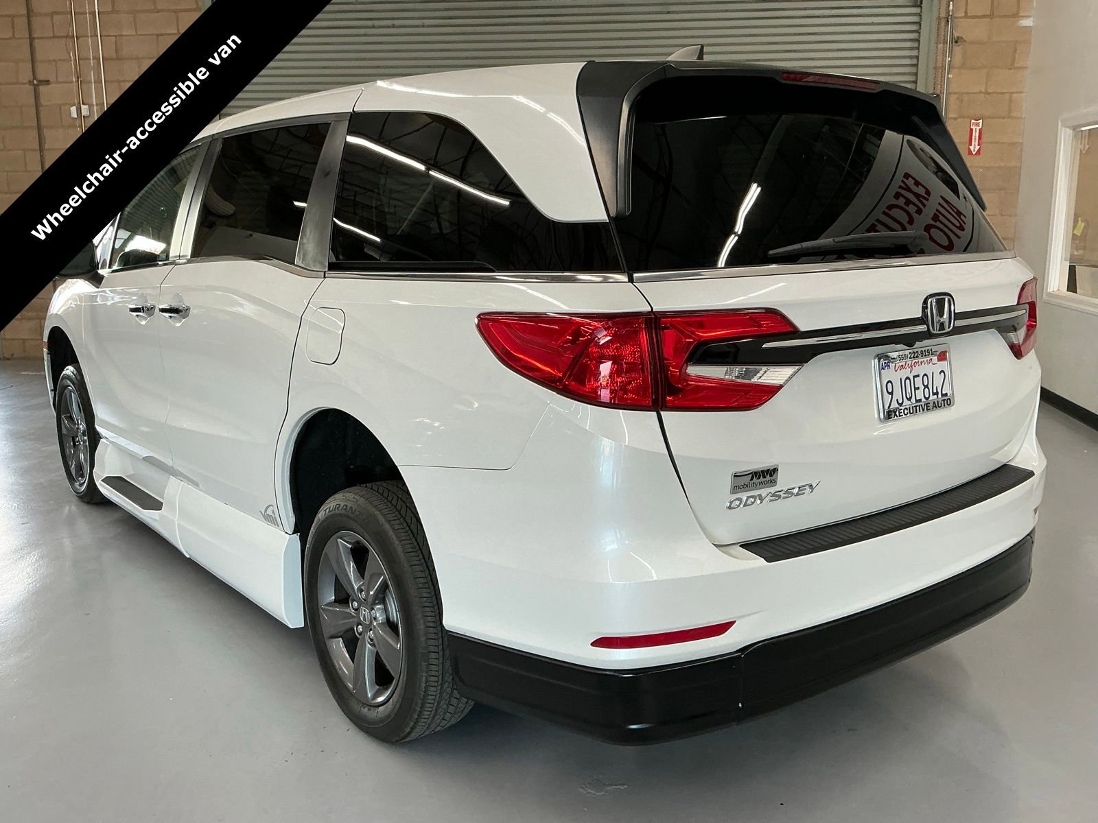 Used 2021 Honda Odyssey EX image 7