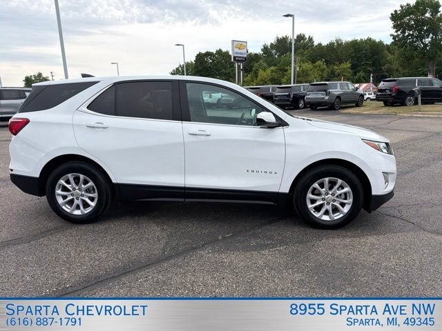 Used 2020 Chevrolet Equinox LT w/ Driver Convenience Package FWD image 2