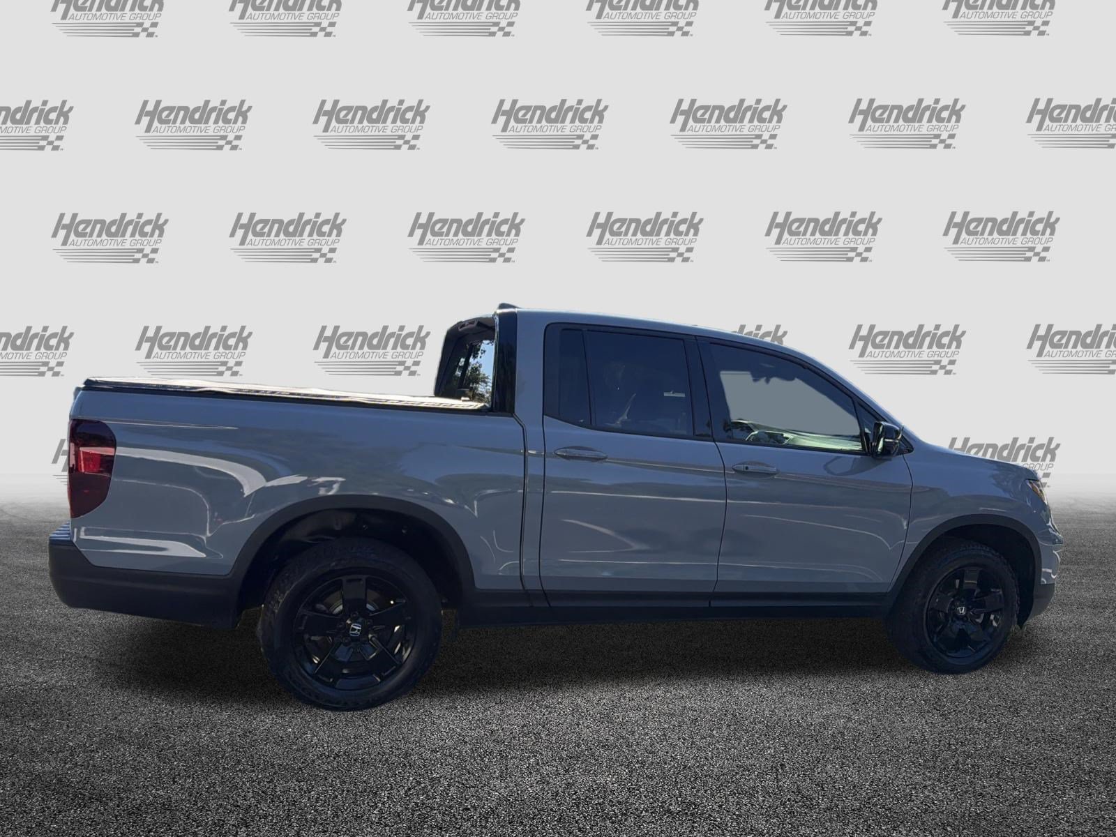 Used 2025 Honda Ridgeline Black Edition image 11