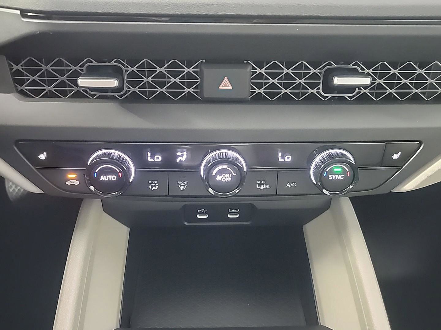 Certified 2025 Honda Accord SE image 32