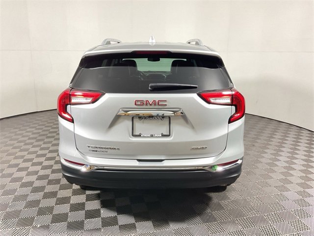 Used 2022 GMC Terrain SLT image 11