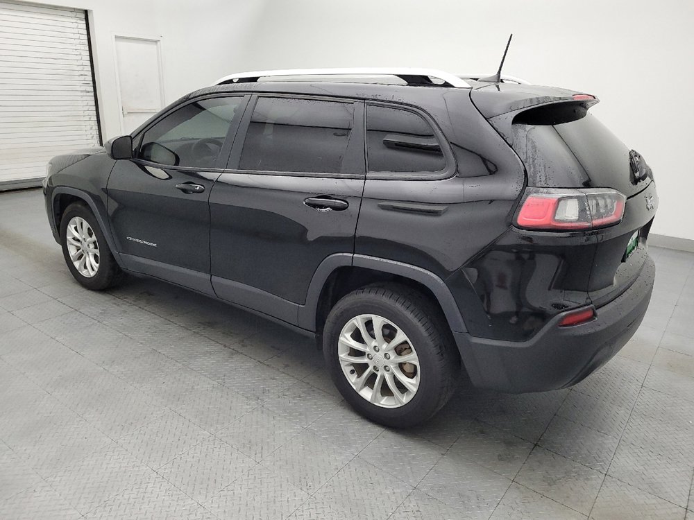Used 2020 Jeep Cherokee Latitude FWD image 3