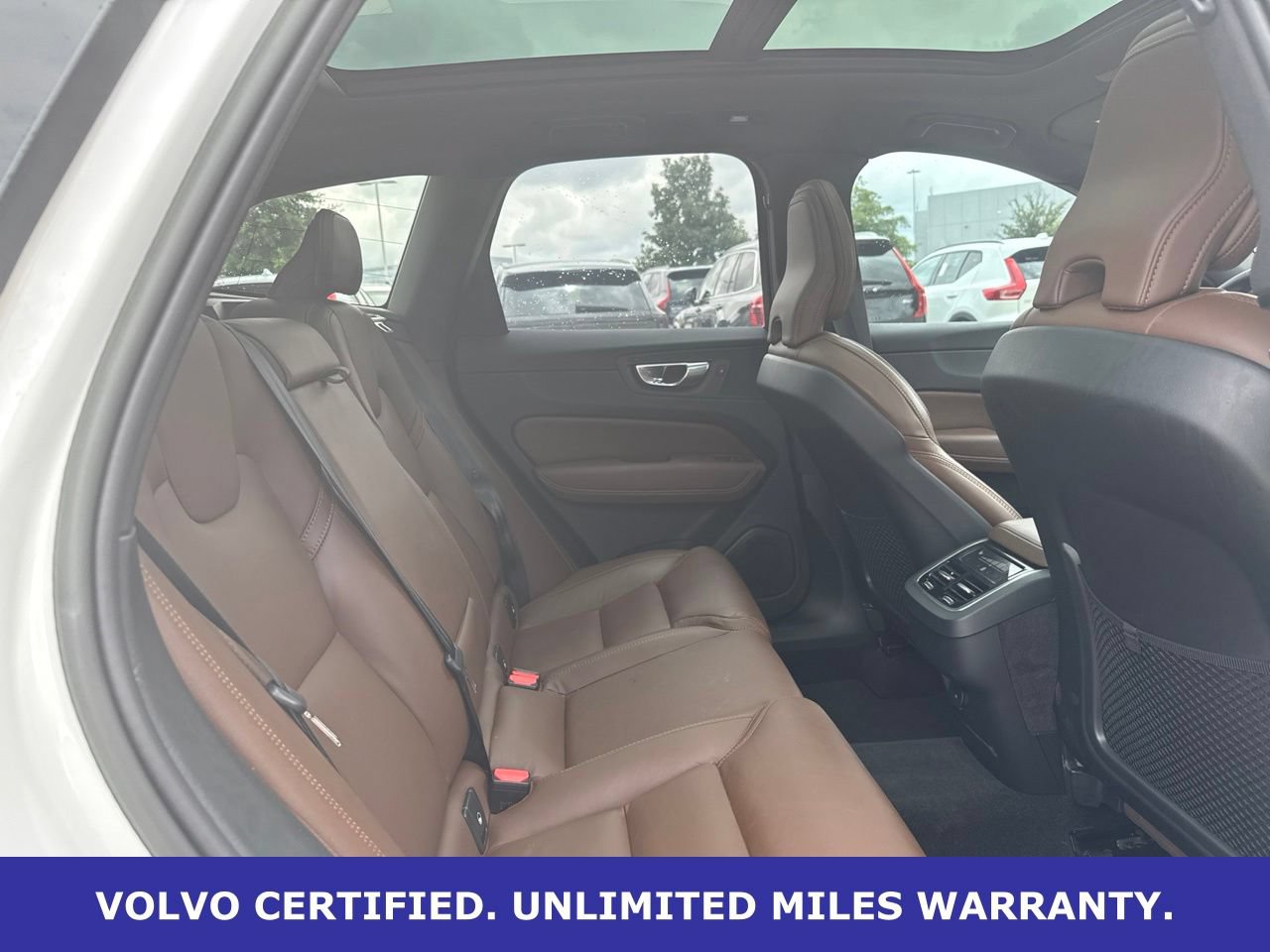 Certified 2023 Volvo XC60 B5 Ultimate w/ Climate Package AWD/4WD image 14
