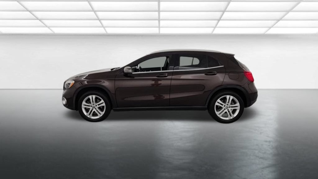 Used 2018 Mercedes-Benz GLA 250 4MATIC image 5