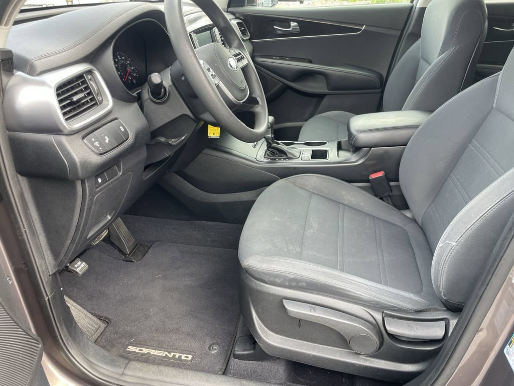 Used 2019 Kia Sorento AWD image 9