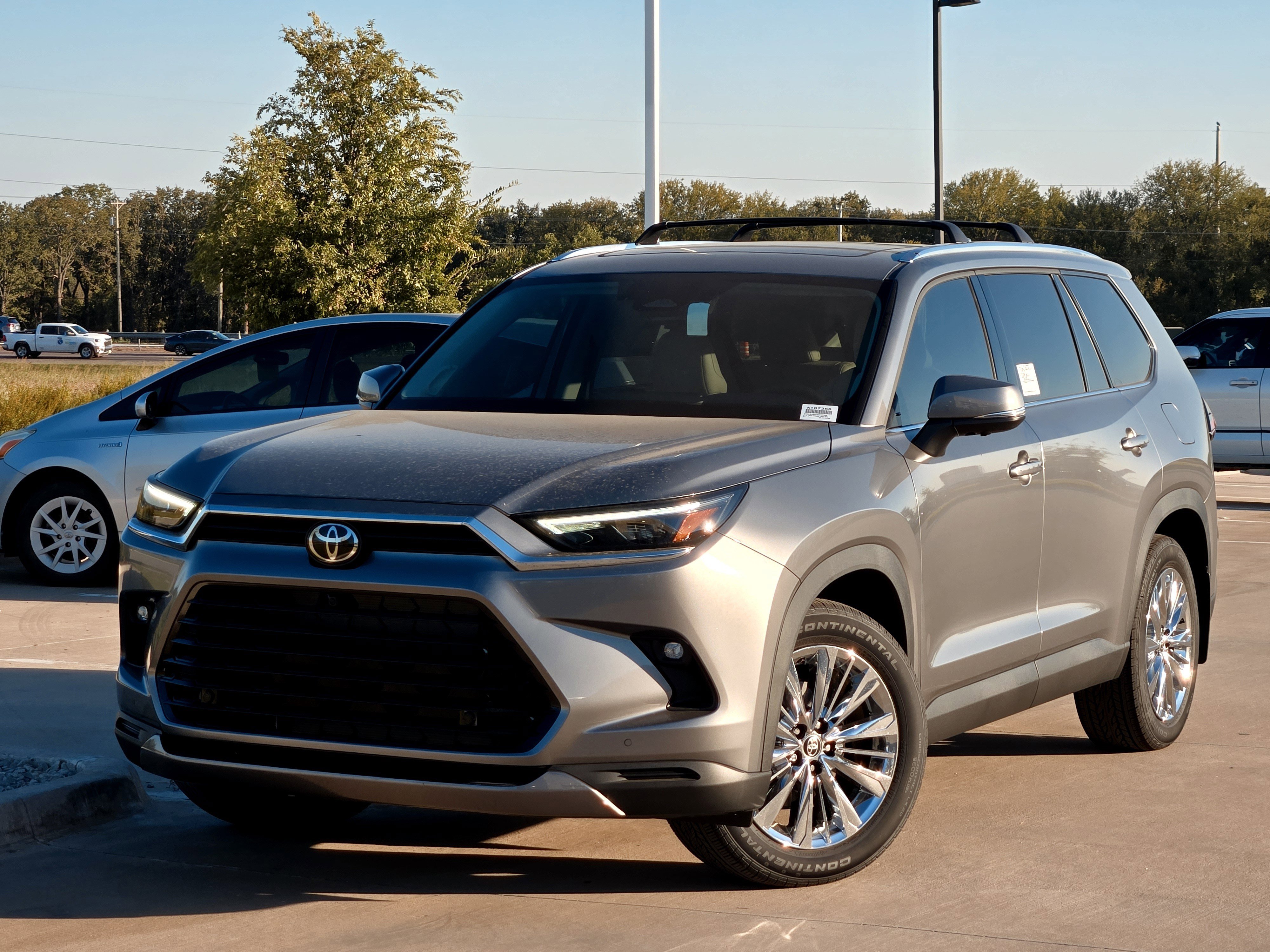 New 2026 Toyota Grand Highlander AWD image 2