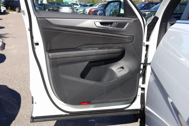 New 2026 Volkswagen Atlas Cross Sport SE image 10