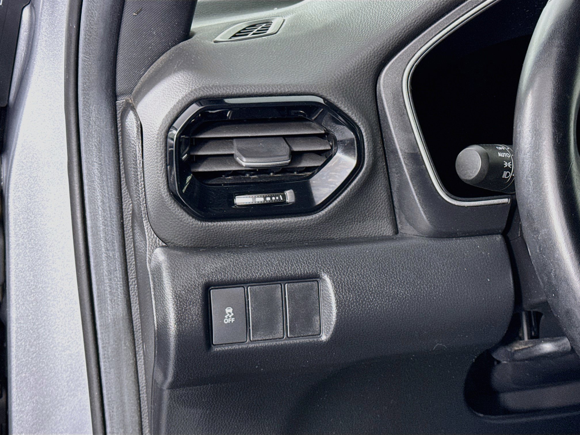 Certified 2025 Honda Pilot Sport image 10