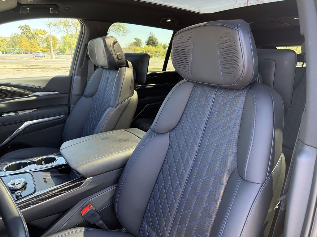 Used 2026 Cadillac Escalade IQ Luxury 1 image 23