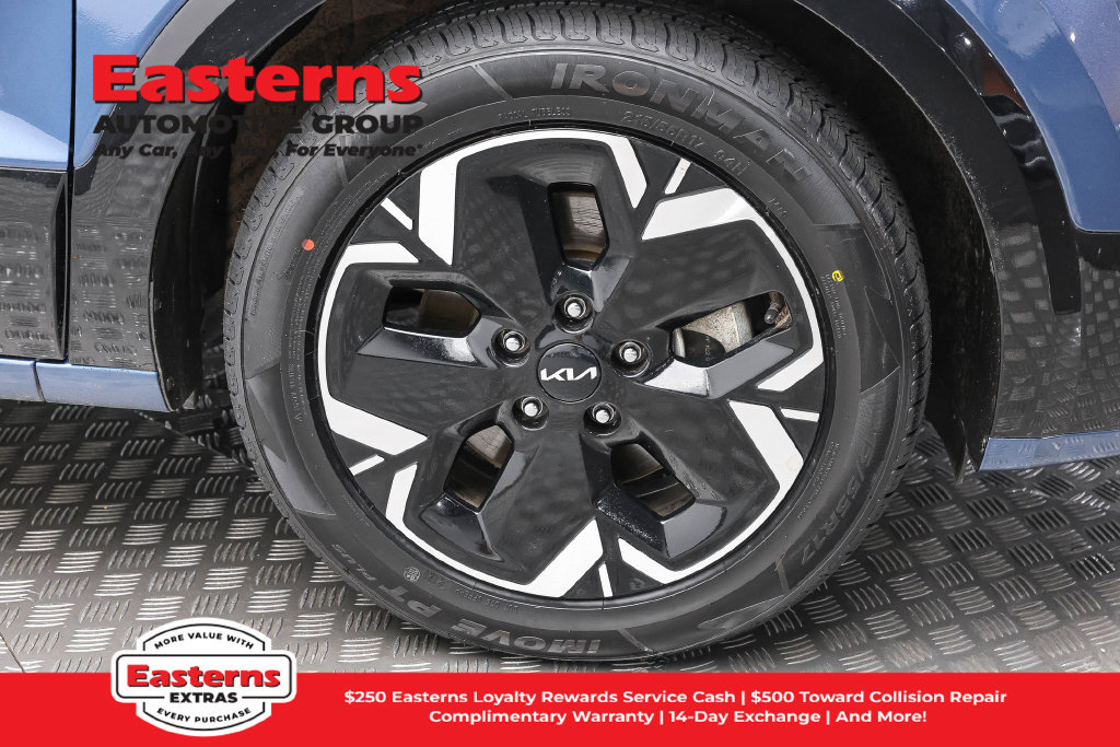 Used 2023 Kia Niro Wind w/ Wind Preserve Package FWD image 31
