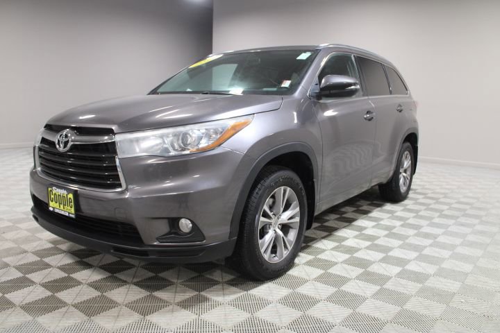 Used 2015 Toyota Highlander XLE image 8