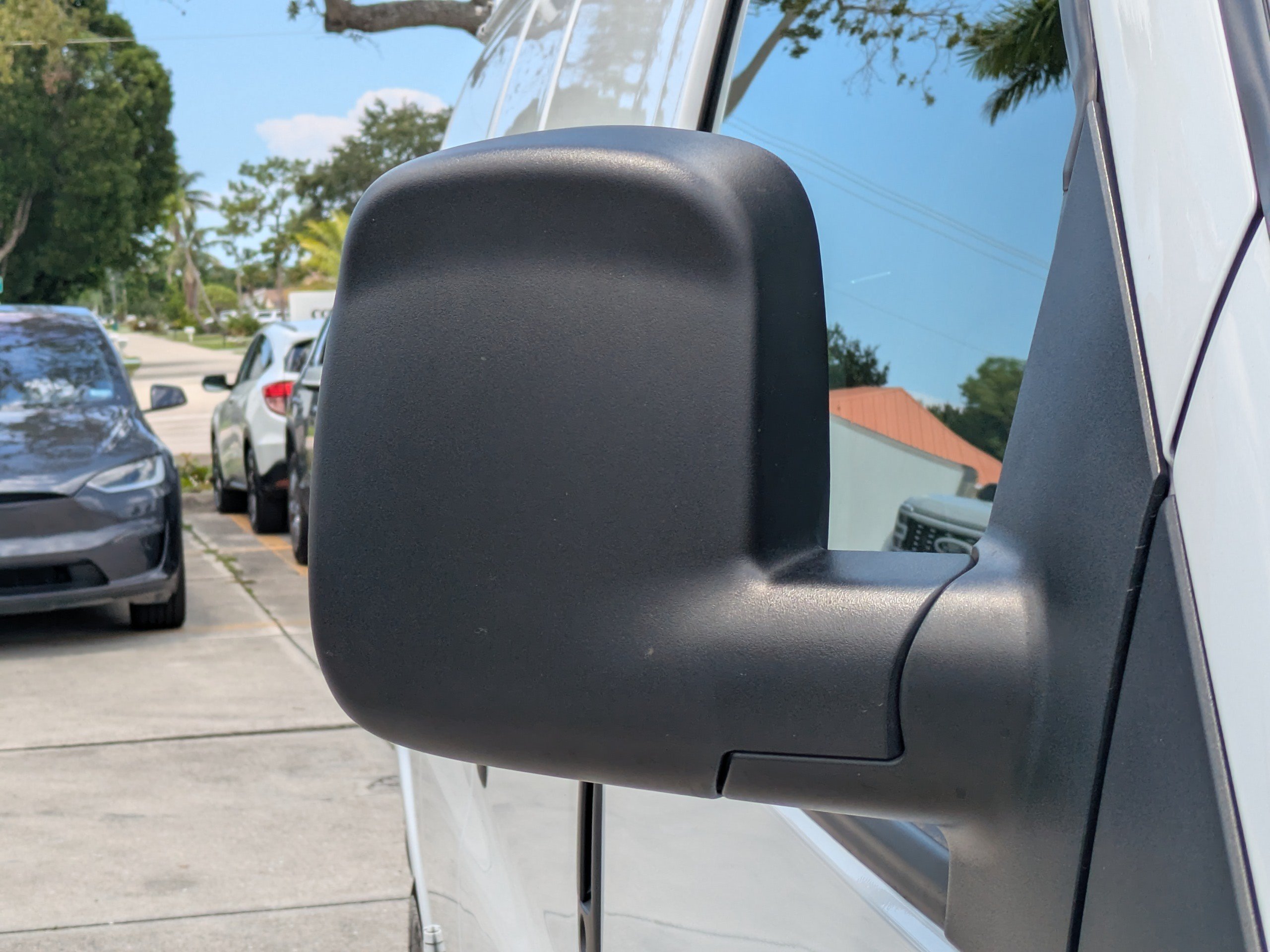 Used 2024 Chevrolet Express 2500 w/ Driver Convenience Package RWD image 10