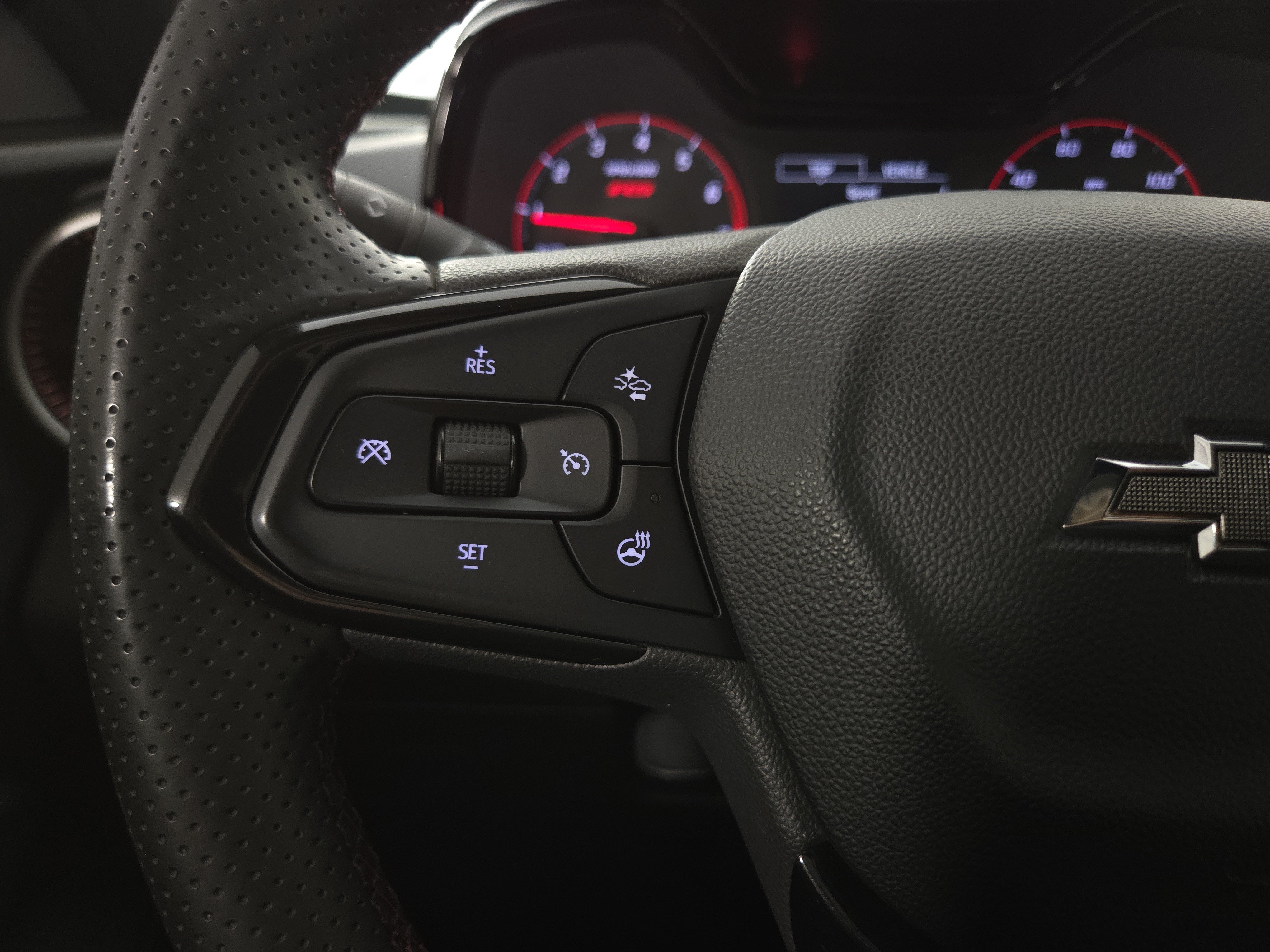 Certified 2024 Chevrolet Trax RS w/ Driver Confidence Package FWD image 15