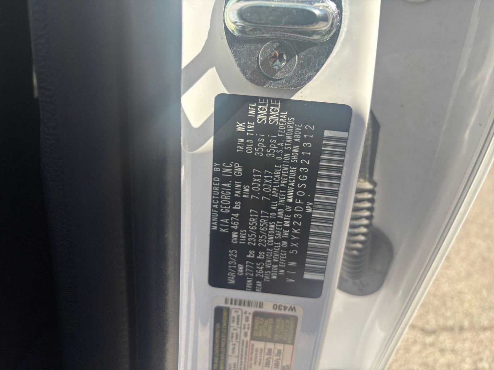 Used 2025 Kia Sportage LX image 27