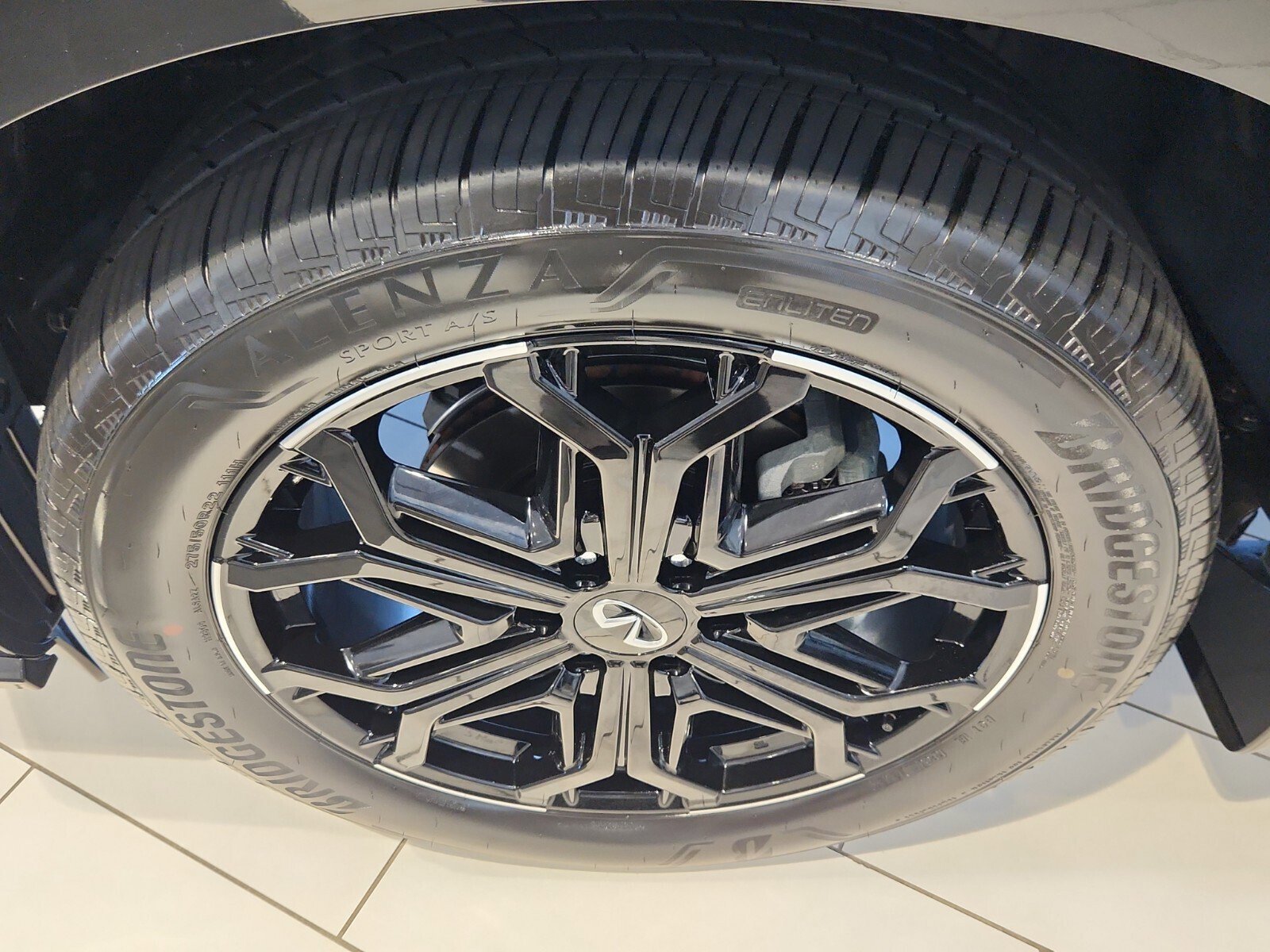 New 2026 INFINITI QX80 4WD image 8