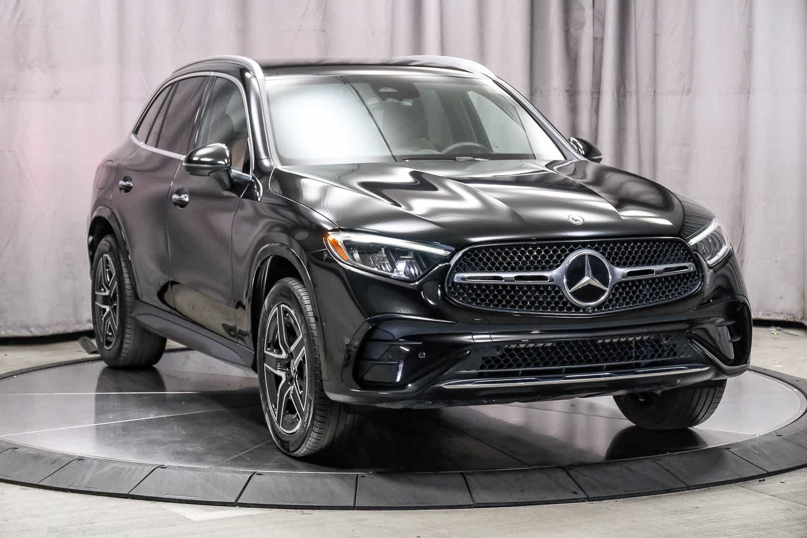 Certified 2024 Mercedes-Benz GLC 300 w/ AMG Line image 5