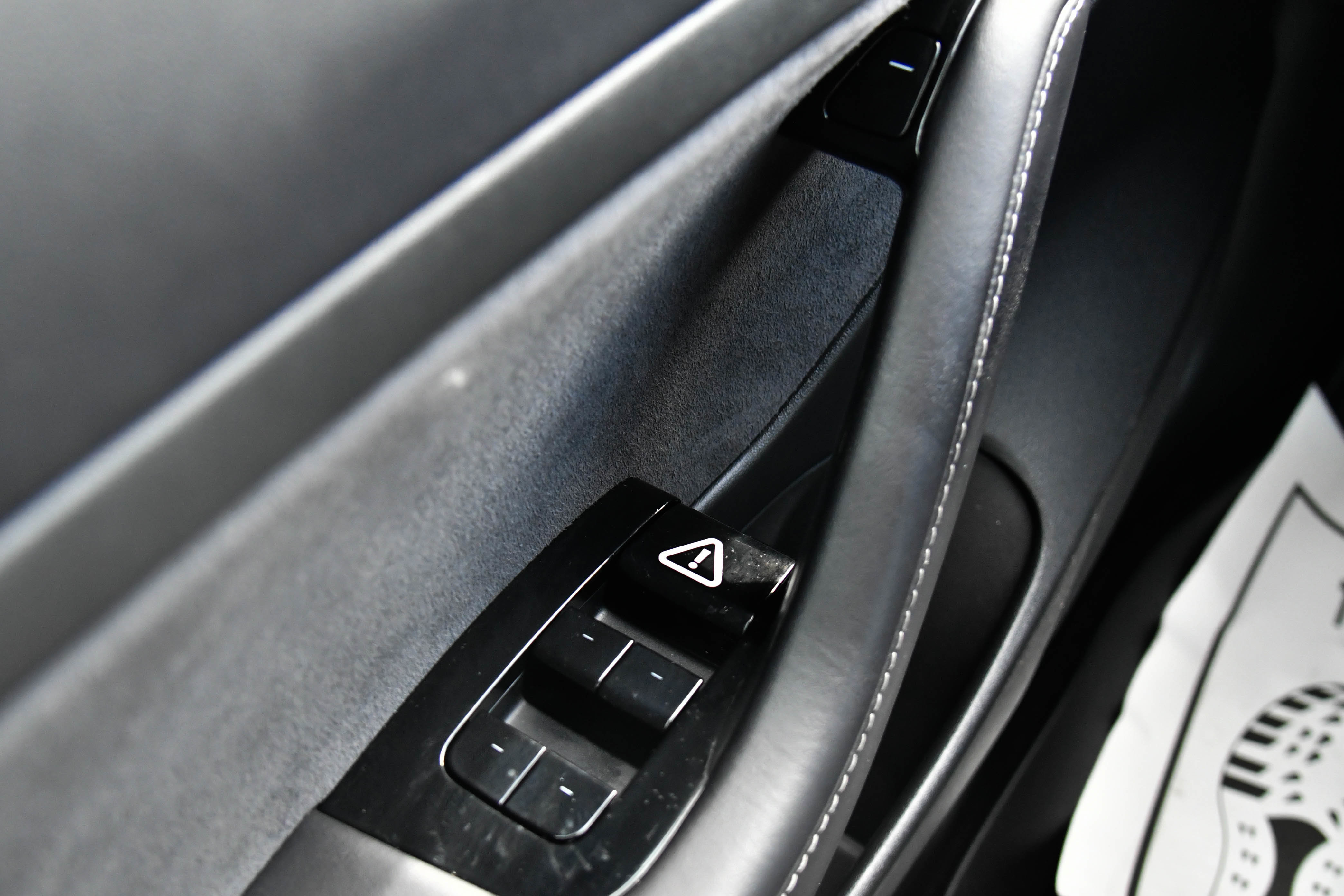 Used 2020 Tesla Model 3 Standard Range RWD image 30
