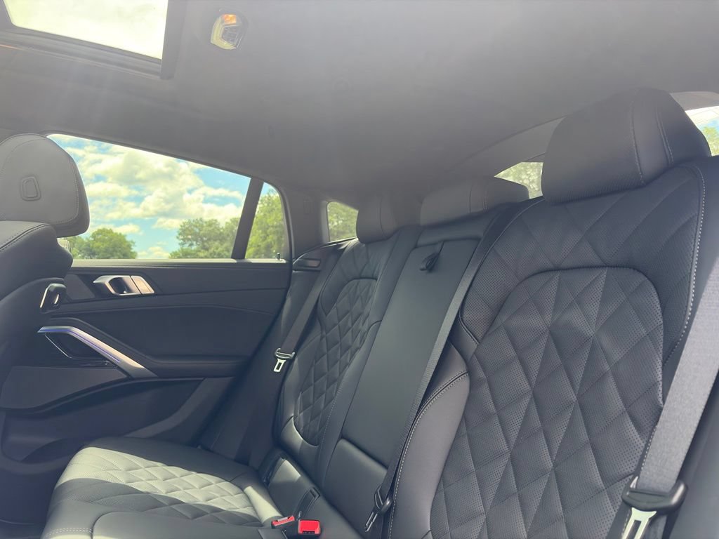 New 2026 BMW X6 xDrive40i AWD/4WD image 19