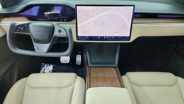 Used 2023 Tesla Model X image 34