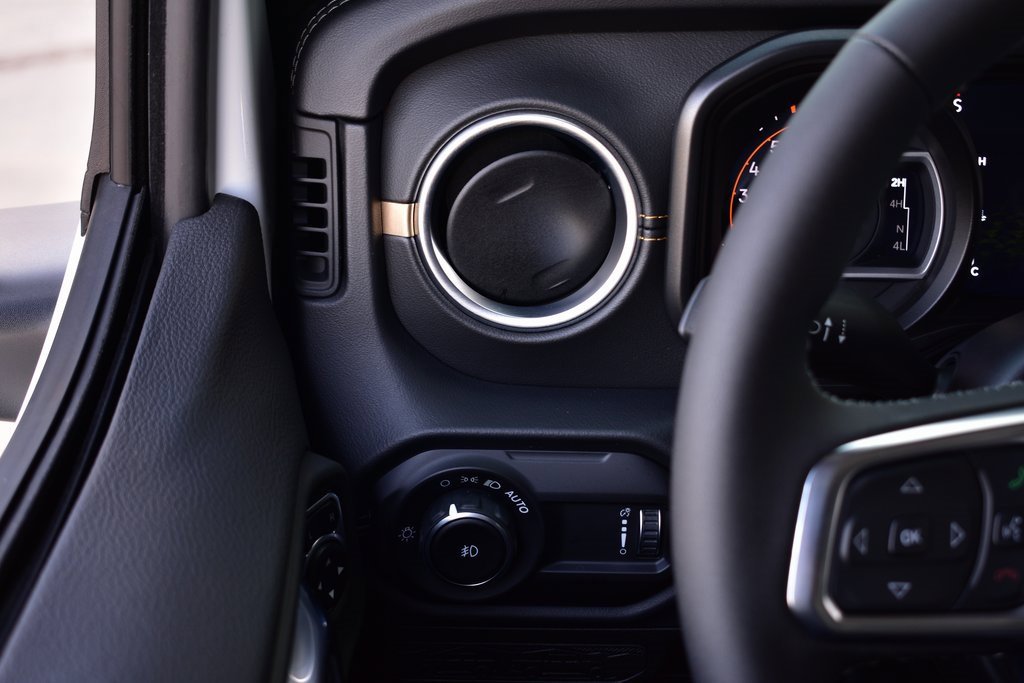 New 2025 Jeep Wrangler Sahara image 43