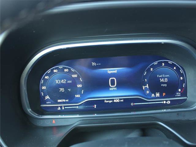 Used 2023 Chevrolet Suburban Z71 image 12