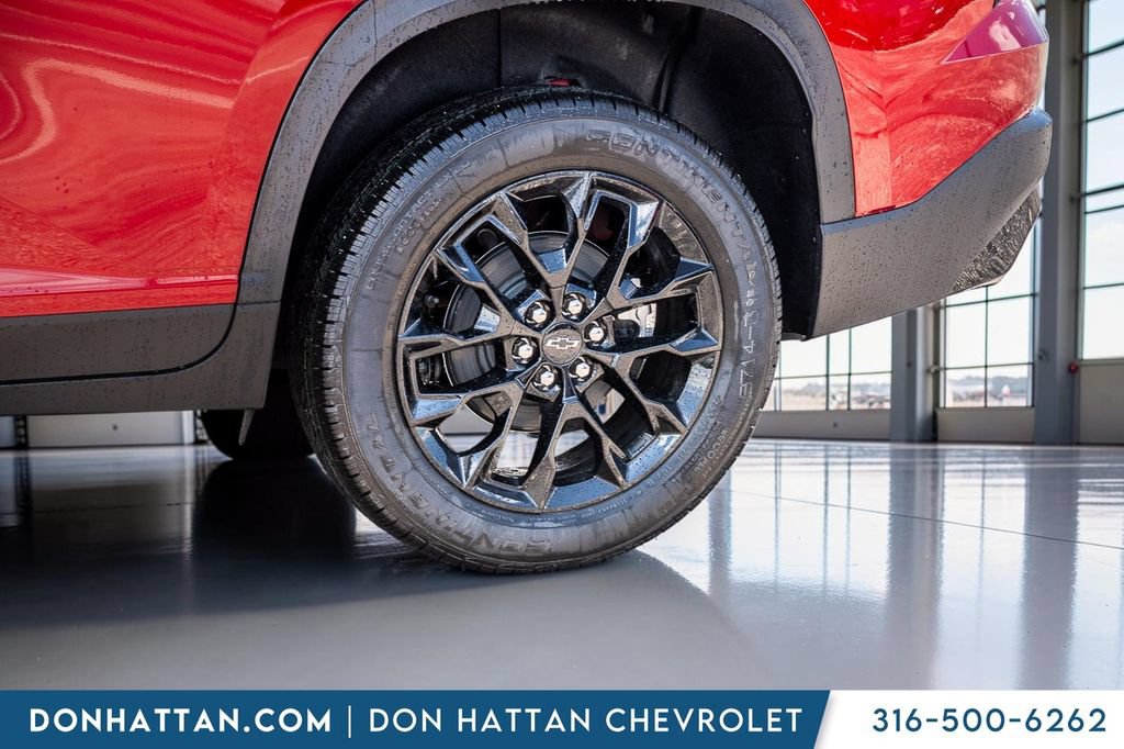 New 2026 Chevrolet Traverse LT w/ Midnight/Sport Edition AWD/4WD image 43