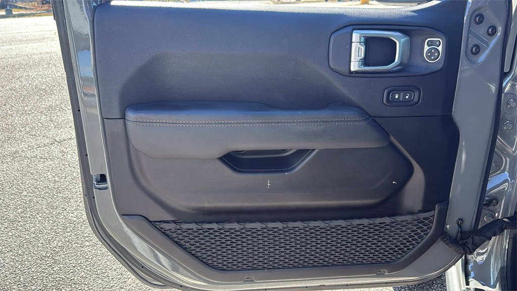 Used 2023 Jeep Wrangler Unlimited Rubicon 392 w/ Trailer Tow Package image 15