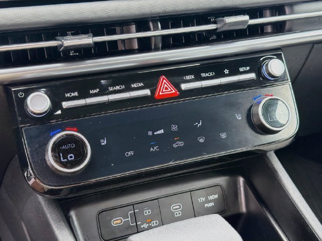 Used 2025 Hyundai Santa Cruz SEL FWD image 15