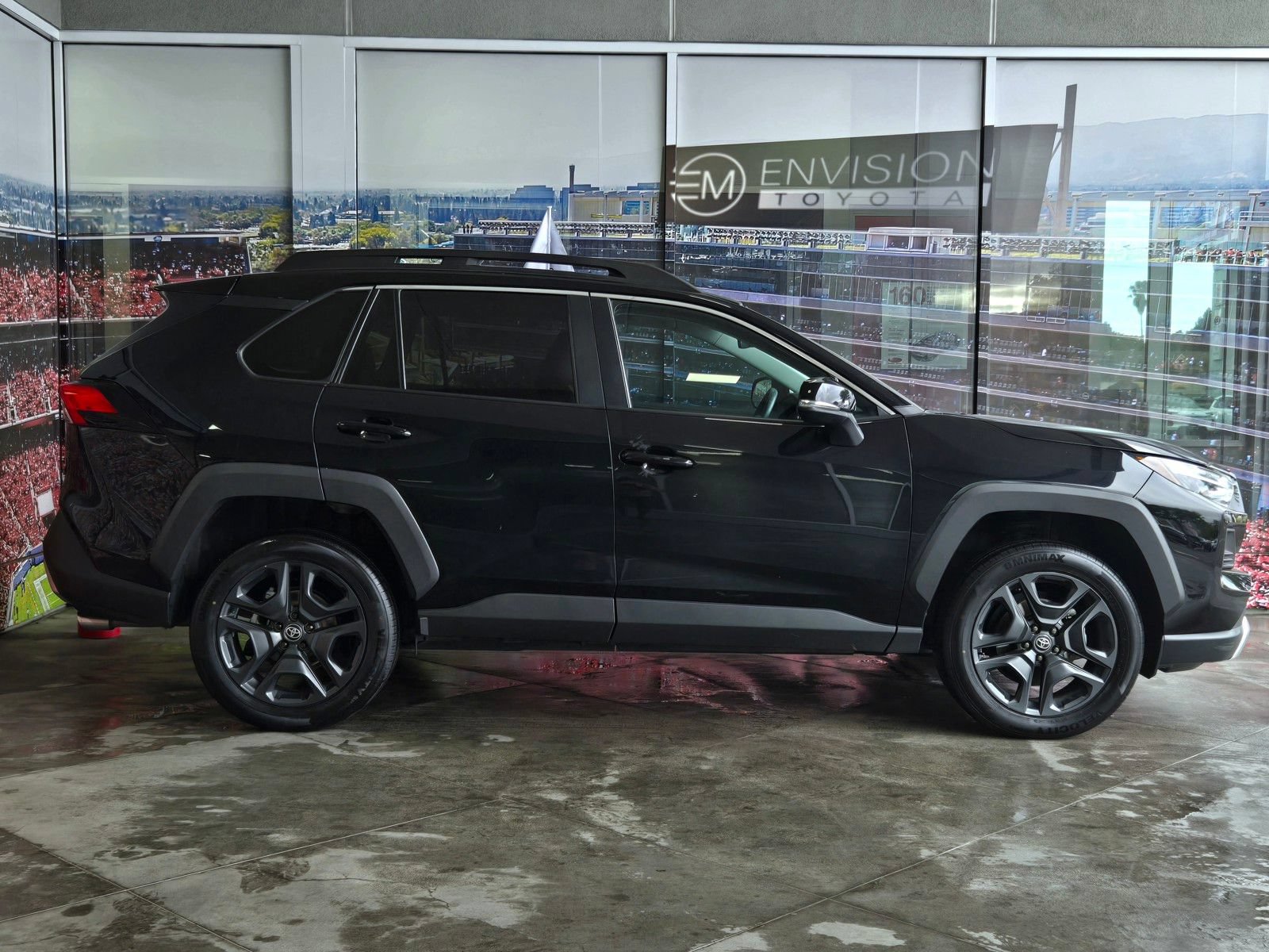 Used 2024 Toyota RAV4 Adventure AWD/4WD image 4
