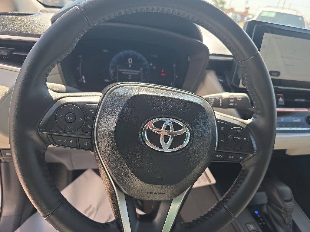 Certified 2026 Toyota Corolla Cross LE w/ Moonroof Package FWD image 11