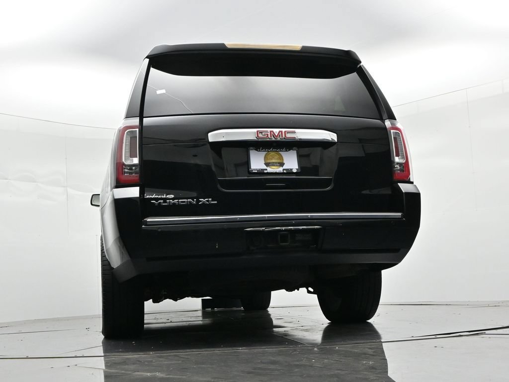 Used 2016 GMC Yukon XL Denali w/ Open Road Package AWD/4WD image 19