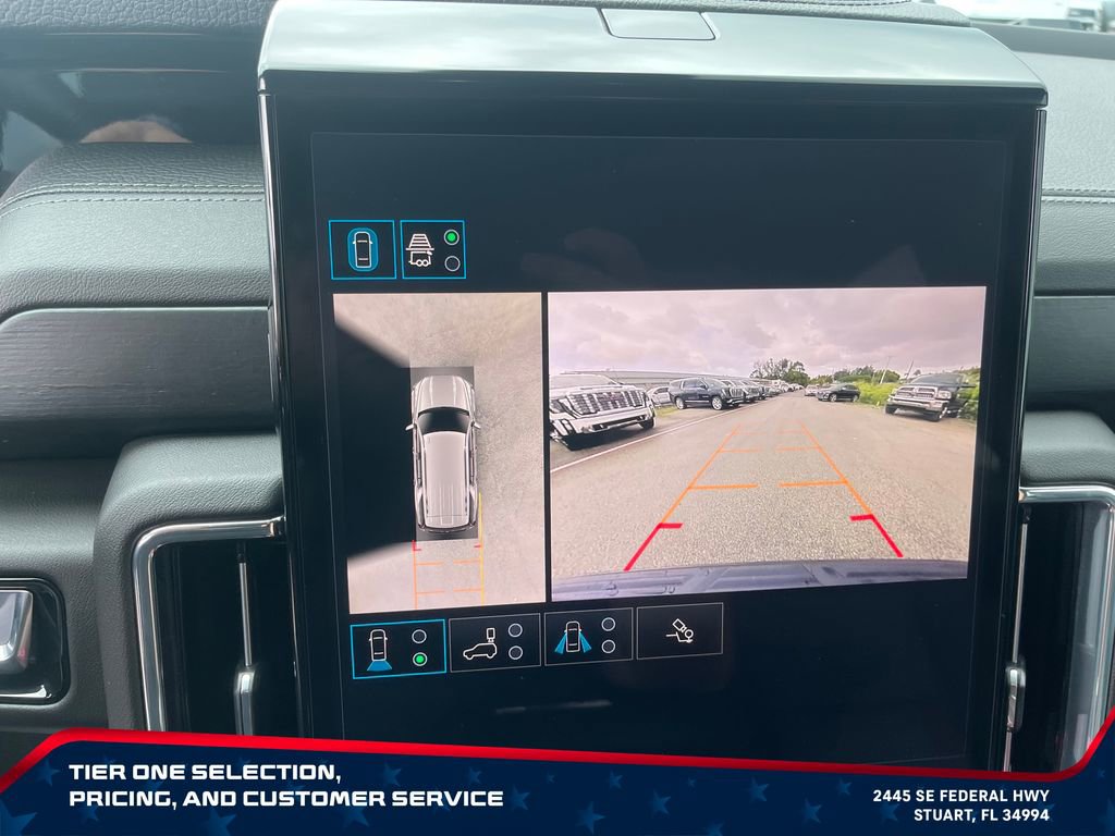 Used 2025 GMC Yukon Denali AWD/4WD image 25