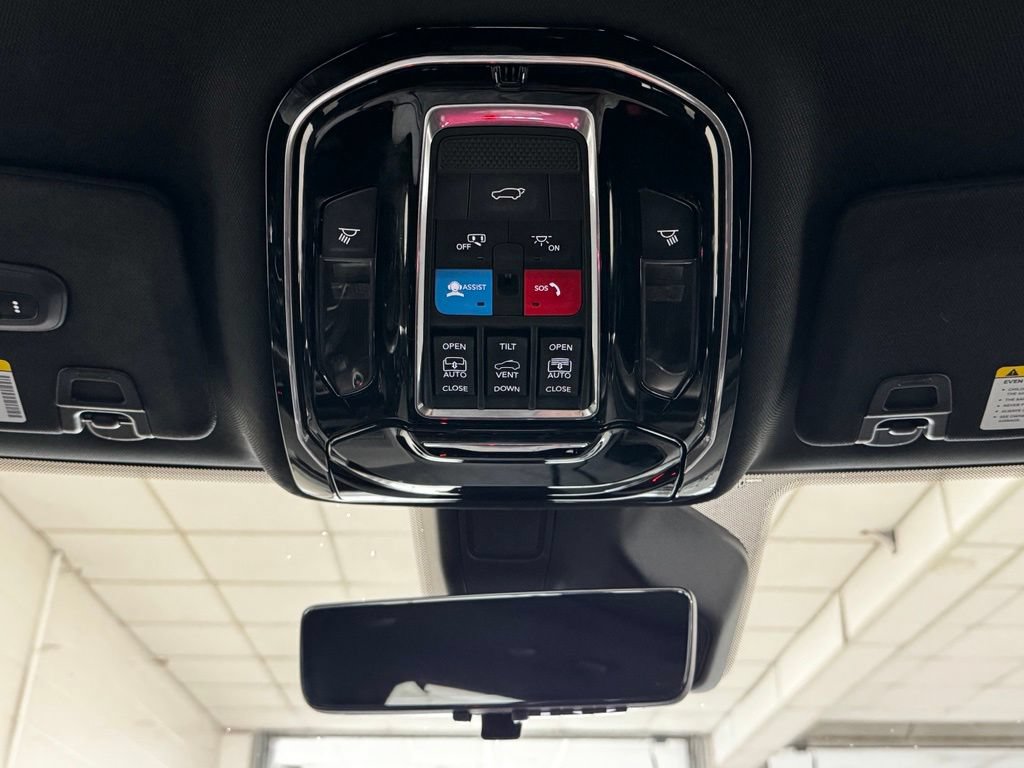 Certified 2021 Jeep Grand Cherokee L Overland w/ Advanced Protech Group III AWD/4WD image 24