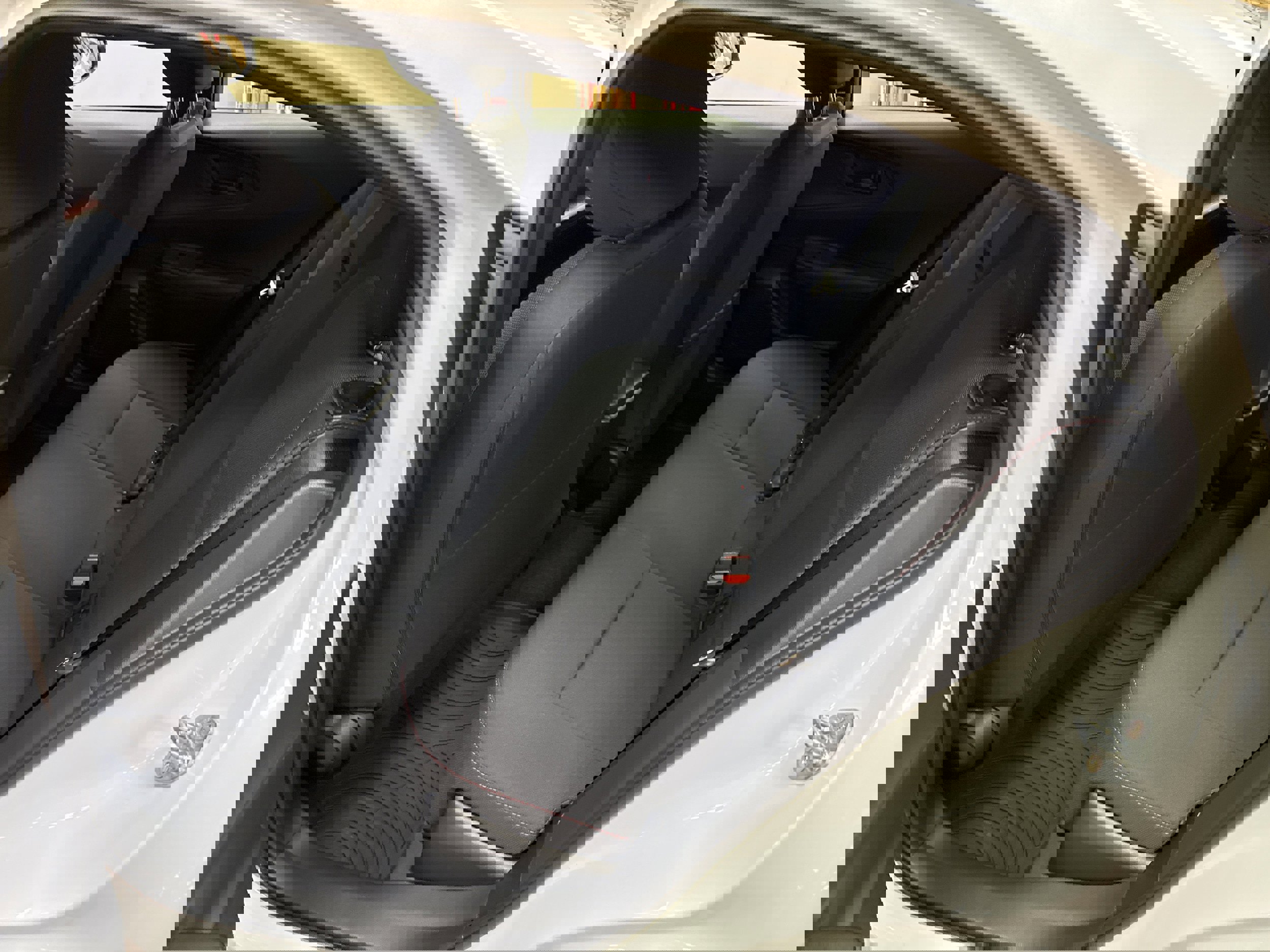 Used 2025 Toyota Prius SE image 38