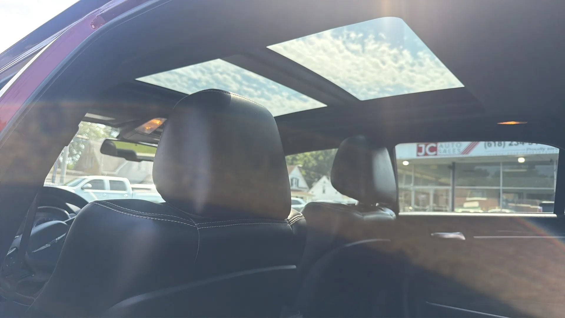 Used 2022 Chrysler 300 S RWD image 11