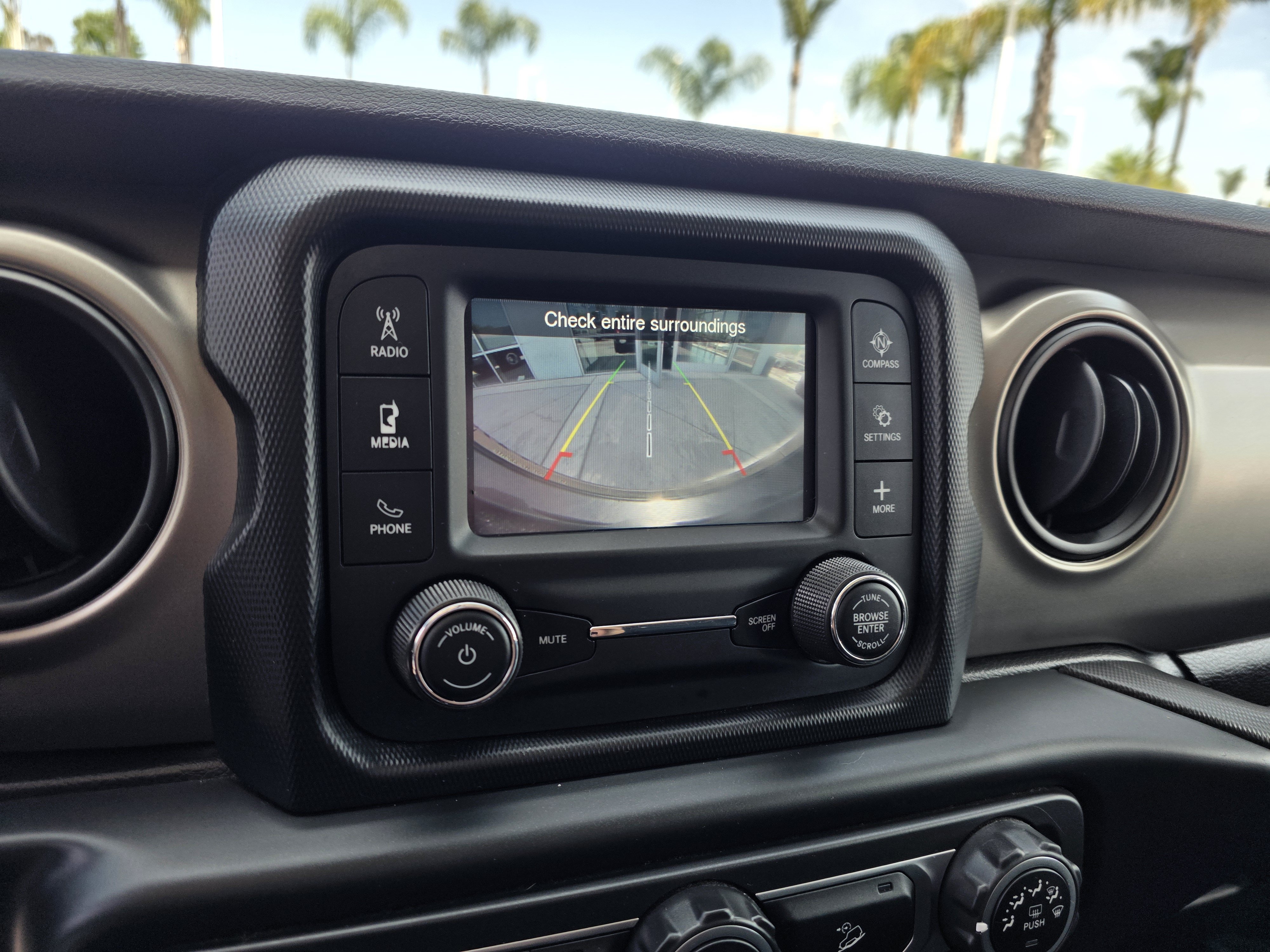 Used 2018 Jeep Wrangler Unlimited Sport AWD/4WD image 12